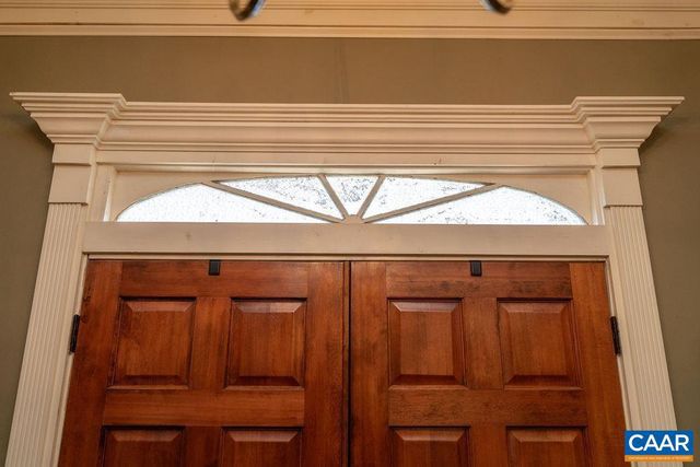 2004 SEVEN MEADOWS LN, Appomattox, VA 24522