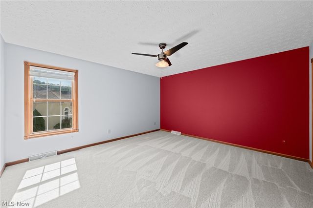 1413 Ashford Glen Lane, Sagamore Hills, OH 44067