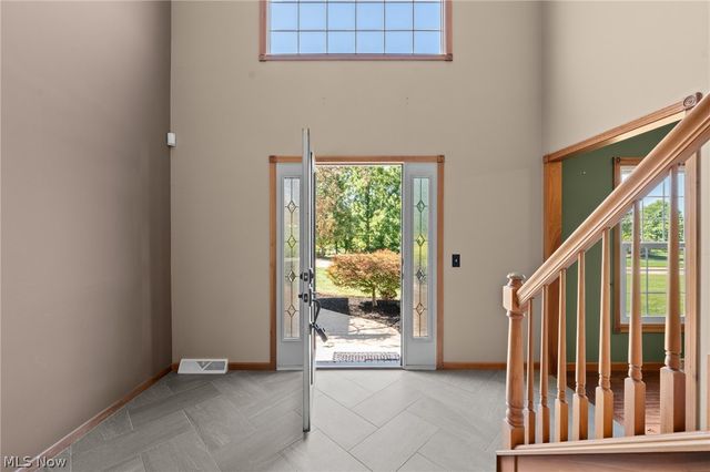 1413 Ashford Glen Lane, Sagamore Hills, OH 44067