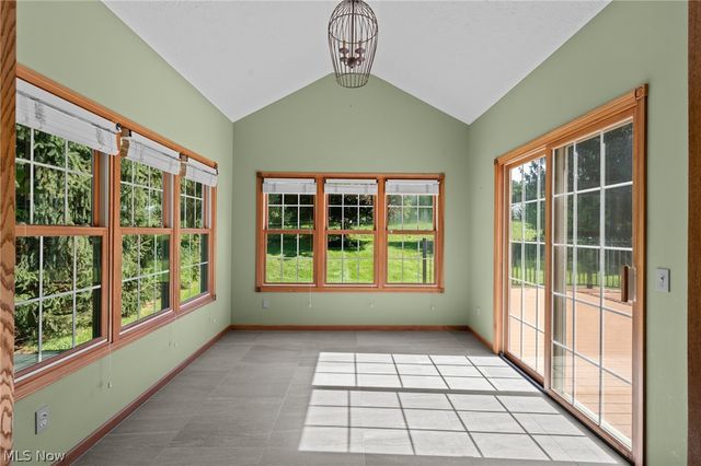 1413 Ashford Glen Lane, Sagamore Hills, OH 44067