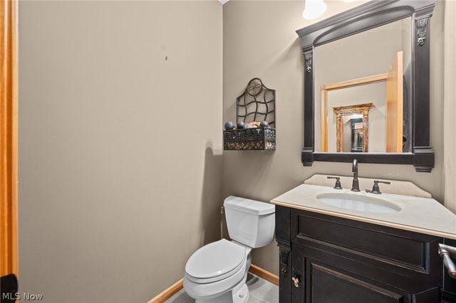 1413 Ashford Glen Lane, Sagamore Hills, OH 44067