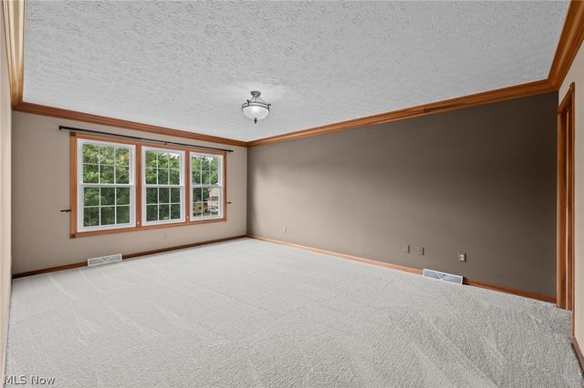 1413 Ashford Glen Lane, Sagamore Hills, OH 44067
