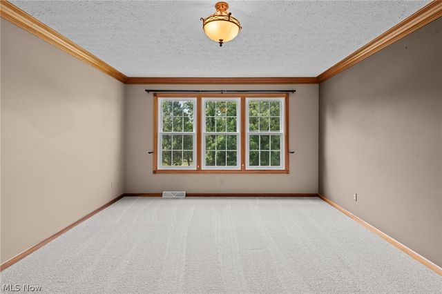 1413 Ashford Glen Lane, Sagamore Hills, OH 44067