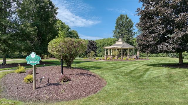 1413 Ashford Glen Lane, Sagamore Hills, OH 44067