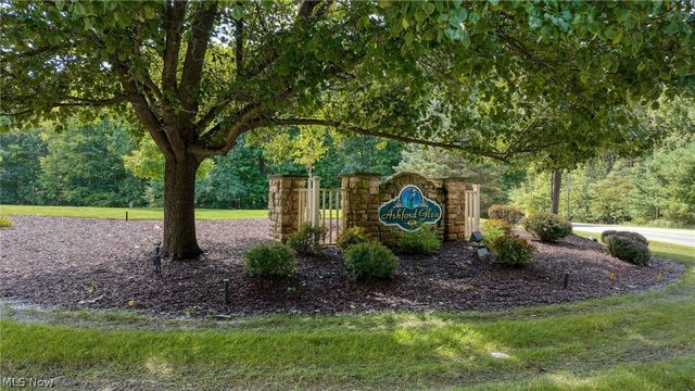 1413 Ashford Glen Lane, Sagamore Hills, OH 44067