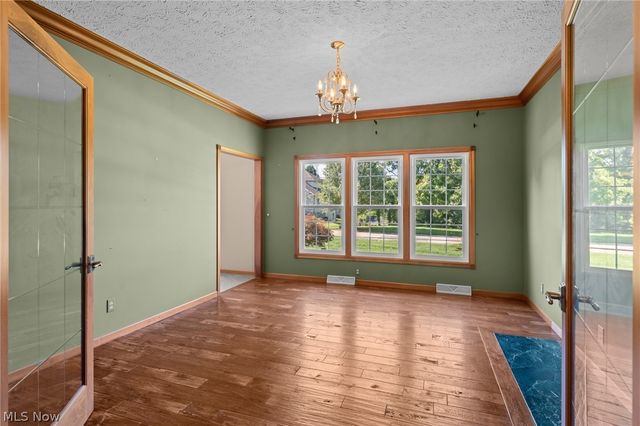 1413 Ashford Glen Lane, Sagamore Hills, OH 44067