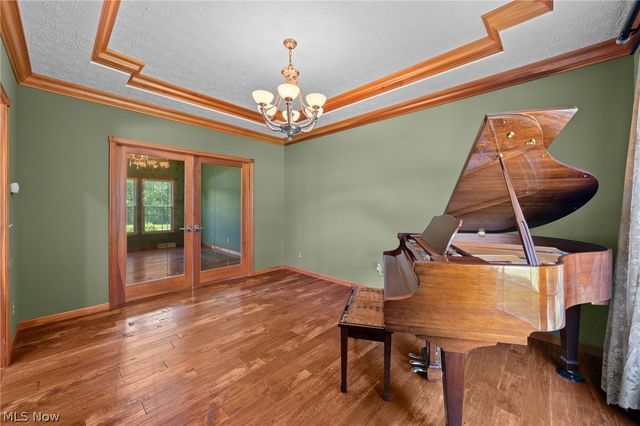 1413 Ashford Glen Lane, Sagamore Hills, OH 44067