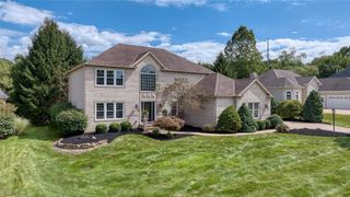 1413 Ashford Glen Lane, Sagamore Hills, OH 44067