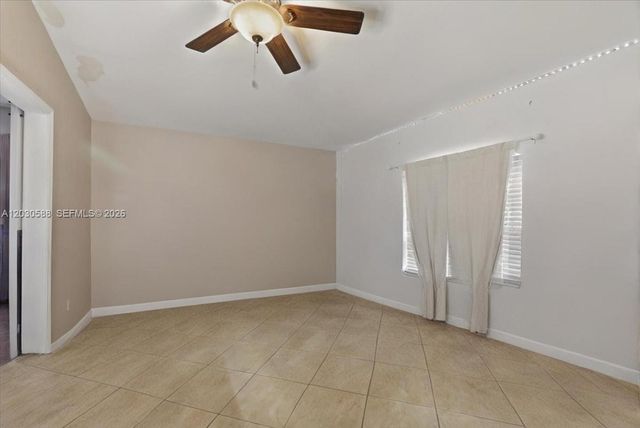 403 SW 28th PL, Cape Coral, FL 33991