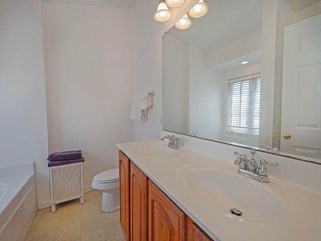 2010 Michael Drive, Baldwin Boro, PA 15227