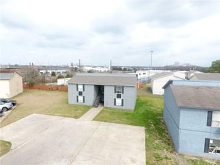 2703 Evergreen Circle, Bryan, TX 77801