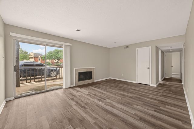 11511 Nobility Drive A, Houston, TX 77477