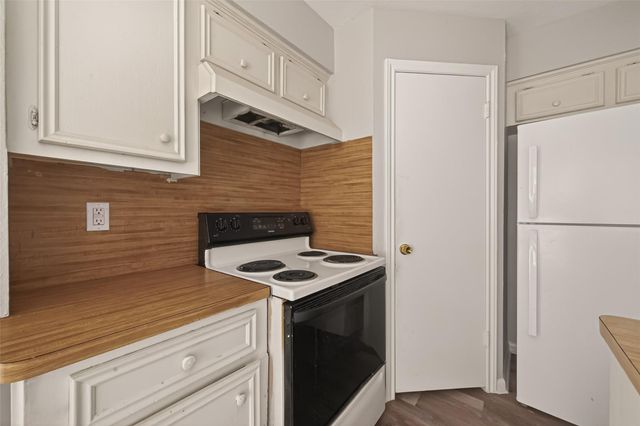 11511 Nobility Drive A, Houston, TX 77477