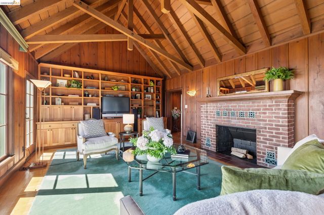 706 Hilldale Ave, Berkeley, CA 94708