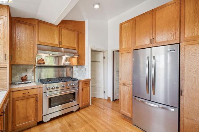 706 Hilldale Ave, Berkeley, CA 94708