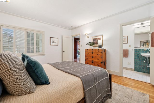706 Hilldale Ave, Berkeley, CA 94708