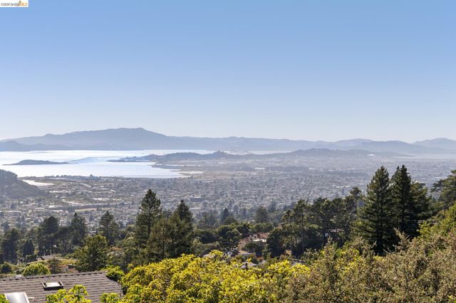 706 Hilldale Ave, Berkeley, CA 94708