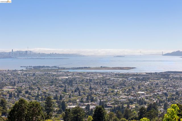 706 Hilldale Ave, Berkeley, CA 94708