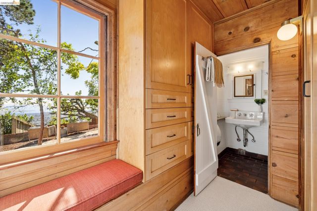 706 Hilldale Ave, Berkeley, CA 94708