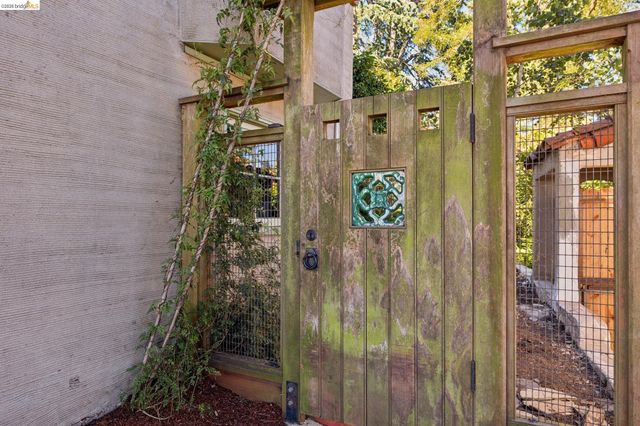 706 Hilldale Ave, Berkeley, CA 94708