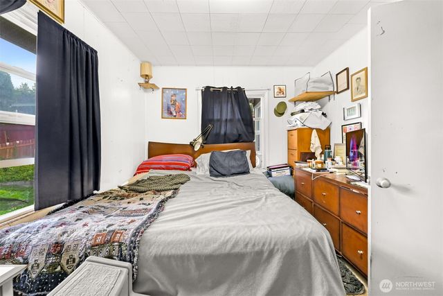 1501 Lakeway Dr., Bellingham, WA 98225