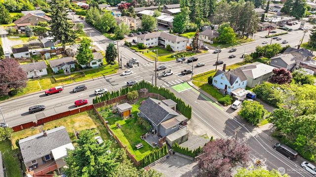 1501 Lakeway Dr., Bellingham, WA 98225