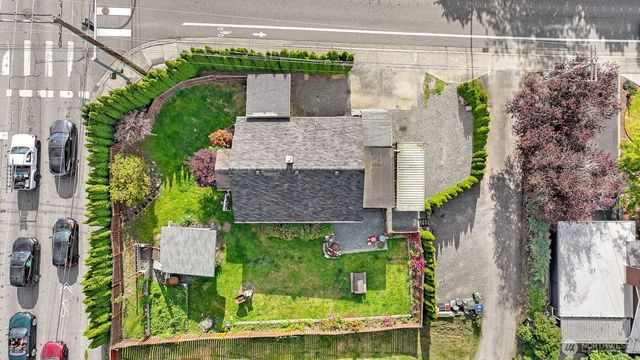 1501 Lakeway Dr., Bellingham, WA 98225