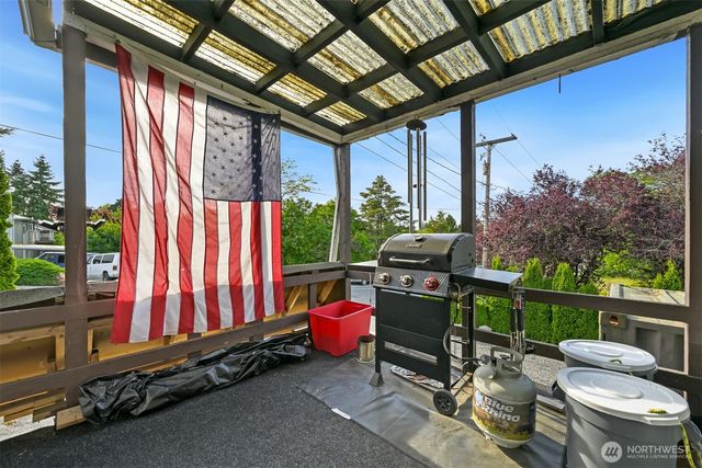 1501 Lakeway Dr., Bellingham, WA 98225