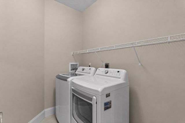 166 Walden Way 166, Milford, MA 01757