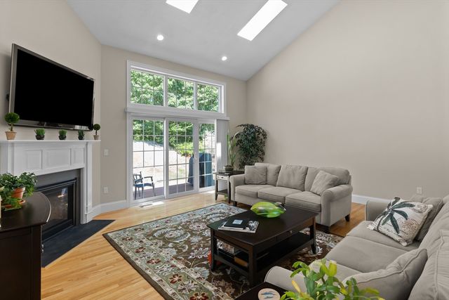 166 Walden Way 166, Milford, MA 01757