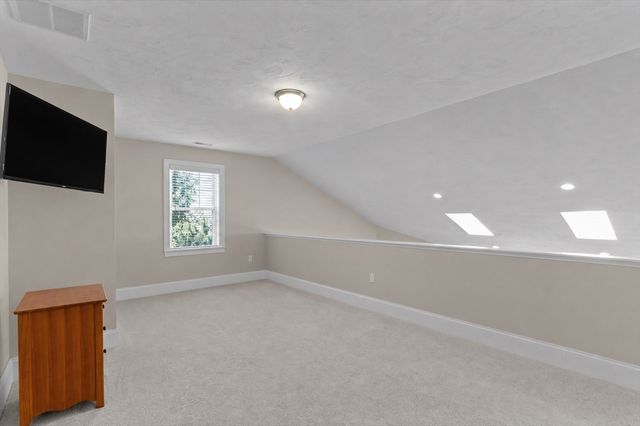 166 Walden Way 166, Milford, MA 01757