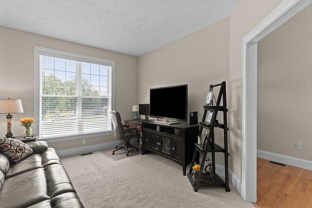 166 Walden Way 166, Milford, MA 01757