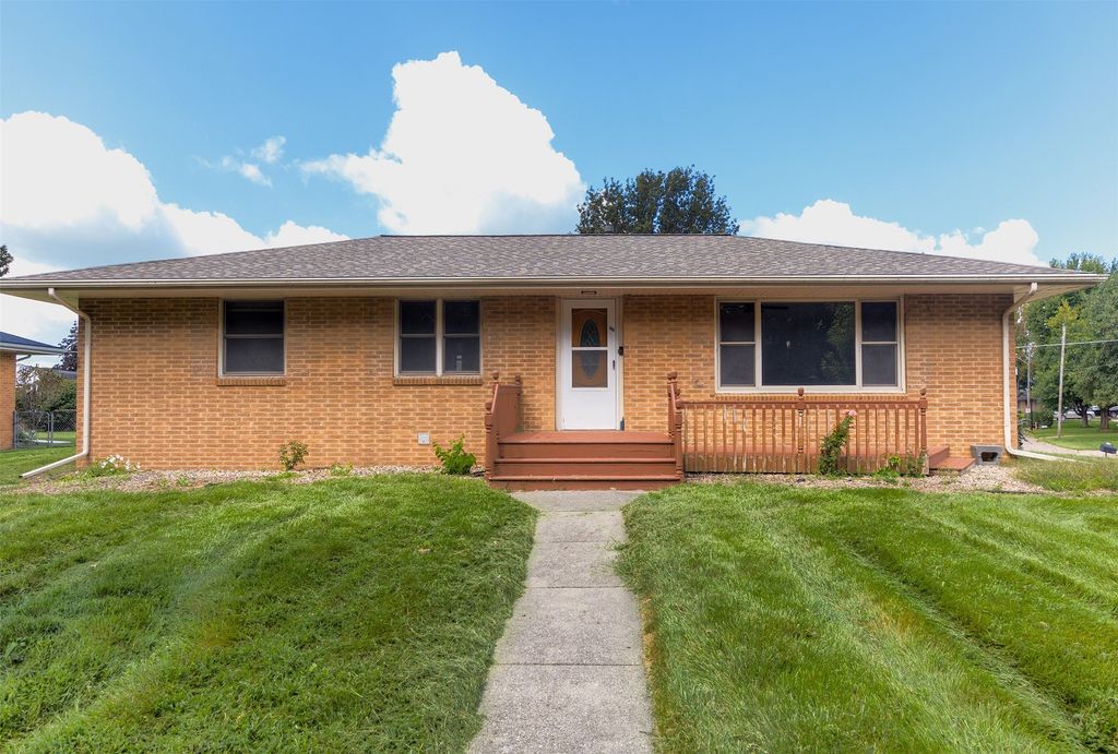 340 Crescent Drive, Carlisle, IA 50047