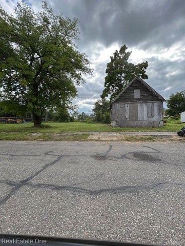 9259 Holmur Street, Detroit, MI 48204