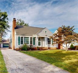 16365 Barriemore Avenue, Middleburg Heights, OH 44130