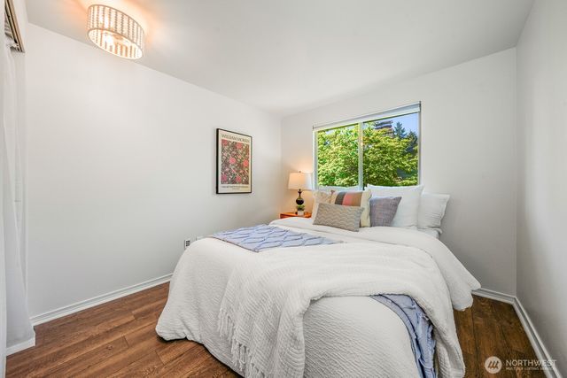 8910 NE 195th Street NE, Bothell, WA 98011
