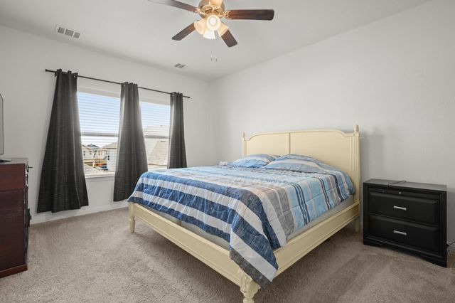 321 Langhorne BND, Liberty Hill, TX 78642