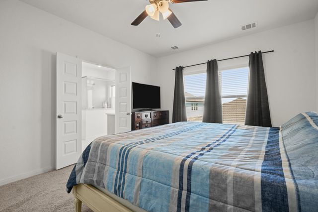 321 Langhorne BND, Liberty Hill, TX 78642