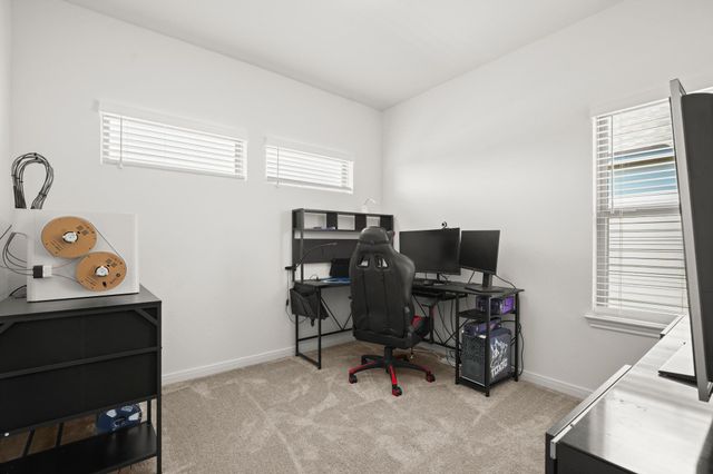 321 Langhorne BND, Liberty Hill, TX 78642