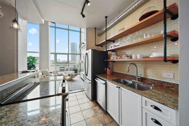 2000 Bagby Street 7418, Houston, TX 77002