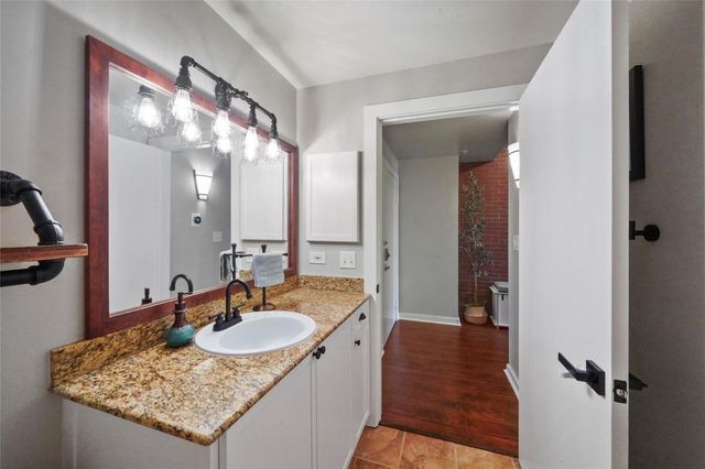 2000 Bagby Street 7418, Houston, TX 77002