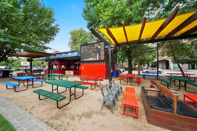 2000 Bagby Street 7418, Houston, TX 77002