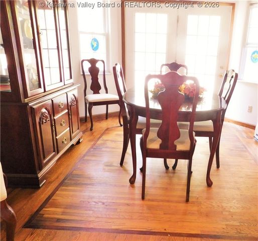 1724 Sugar Creek Drive, Charleston, WV 25312