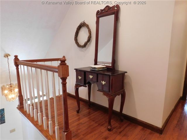 1724 Sugar Creek Drive, Charleston, WV 25312