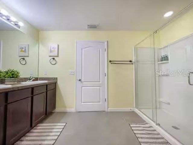 10108 HAWK STORM AVENUE, Tampa, FL 33610