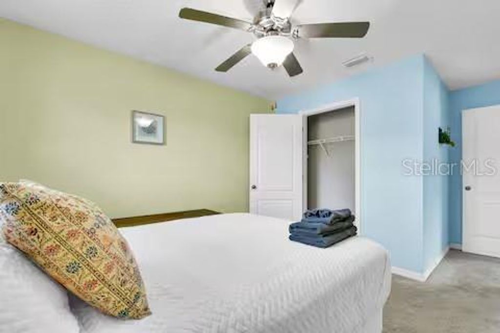 Image 28 of property listing at 10108 HAWK STORM AVENUE, Tampa, FL 33610