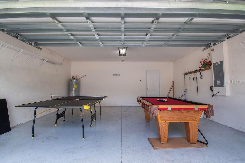 Image 6 of property listing at 10108 HAWK STORM AVENUE, Tampa, FL 33610