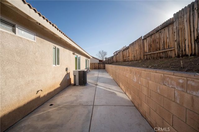 13125 Georgetown Lane, Victorville, CA 92392