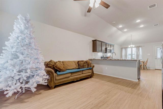 2855 Messenger Way, Bryan, TX 77803