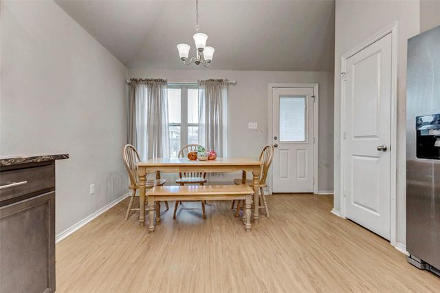 2855 Messenger Way, Bryan, TX 77803